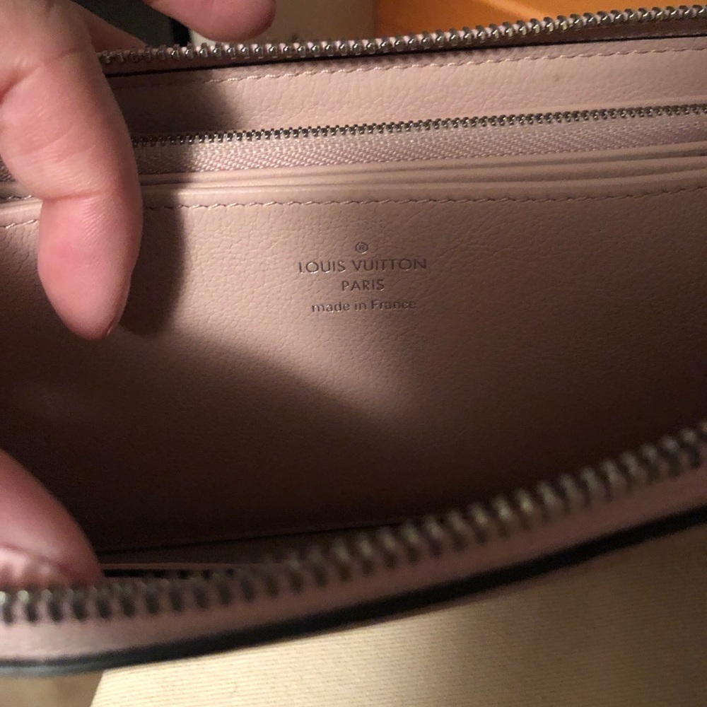 🌸LV Monogram Mahina Mahina Wallet🌸 - Picture 6 of 8